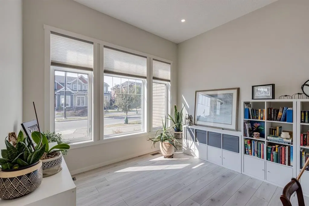 174 Chinook Gate Boulevard SW