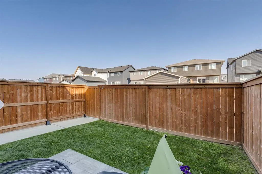 174 Chinook Gate Boulevard SW