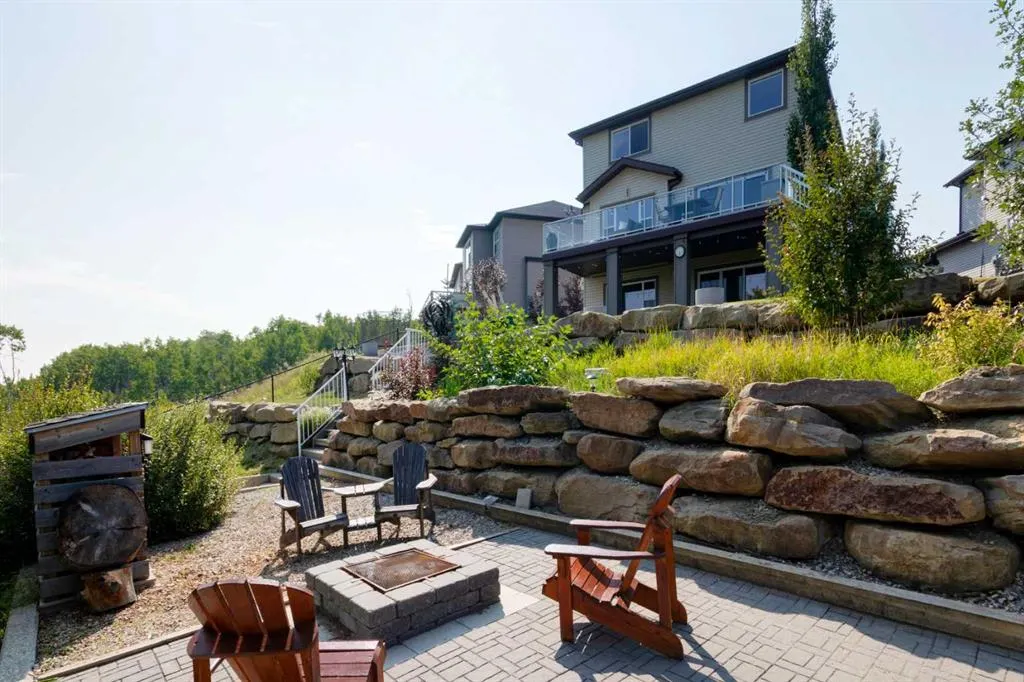 52 Val Gardena Court SW