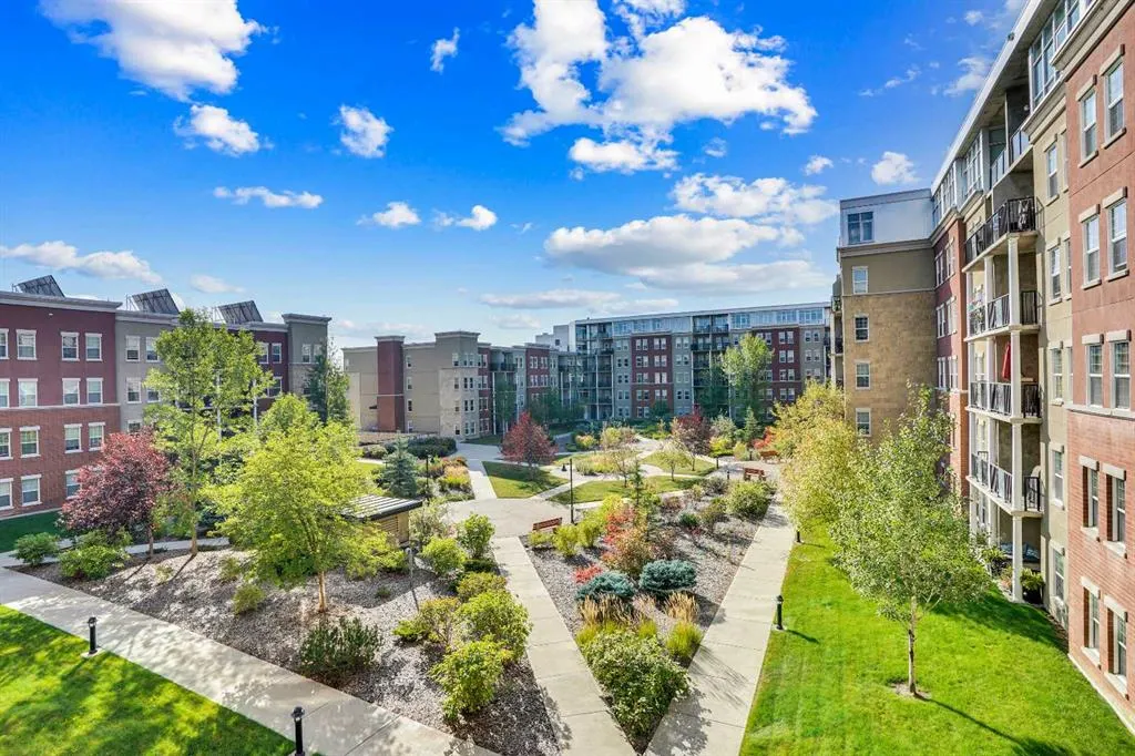 11811 Lake Fraser Drive SE, #3305