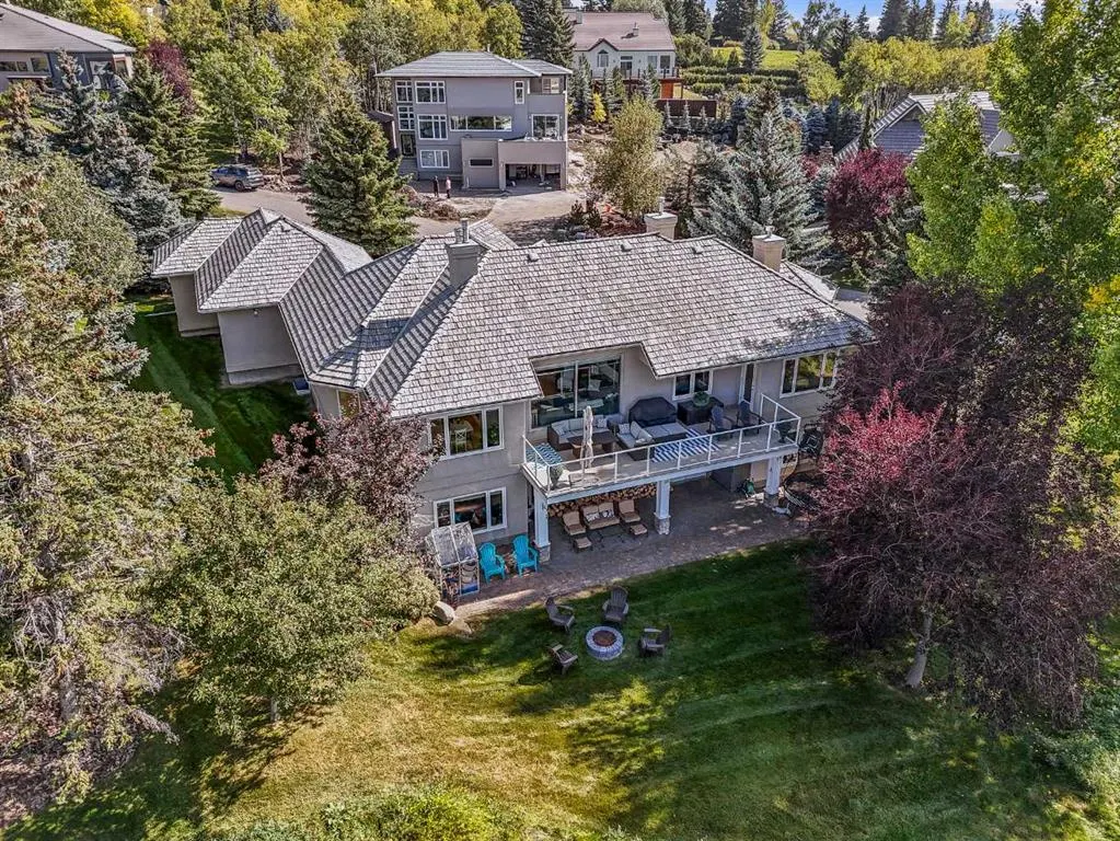 171 Slopeview Drive SW