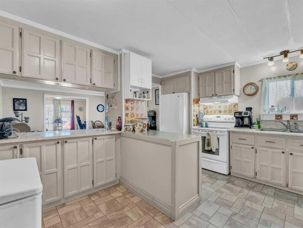 2248 Southview Drive SE, #28