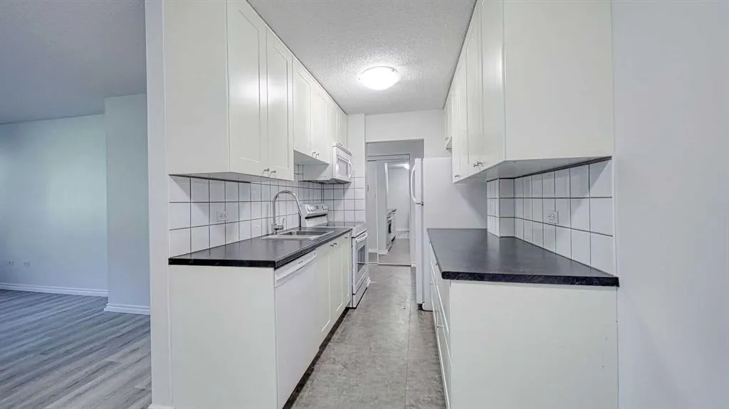 1616 8 Avenue NW, #117