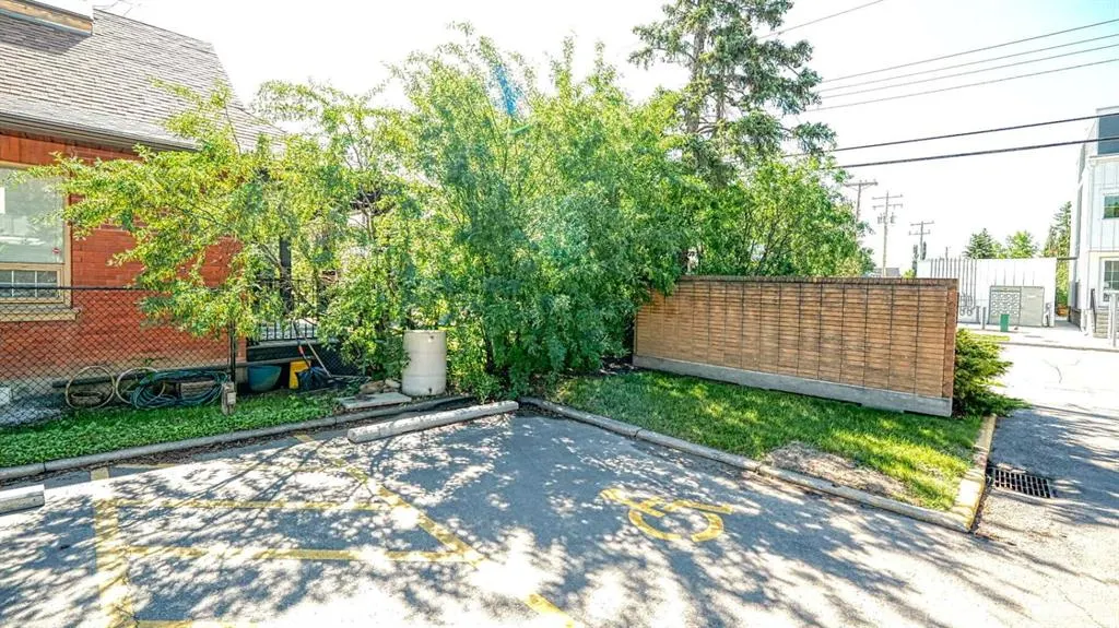 1616 8 Avenue NW, #117