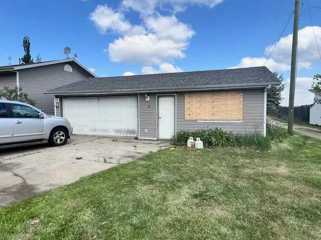 6 1 Avenue