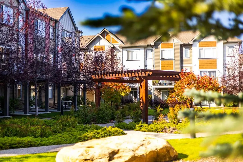 107 Copperpond Villas SE