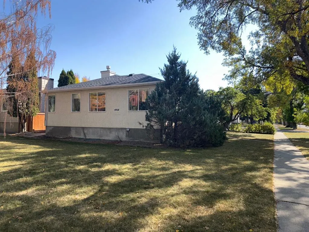 1902 9 Avenue S