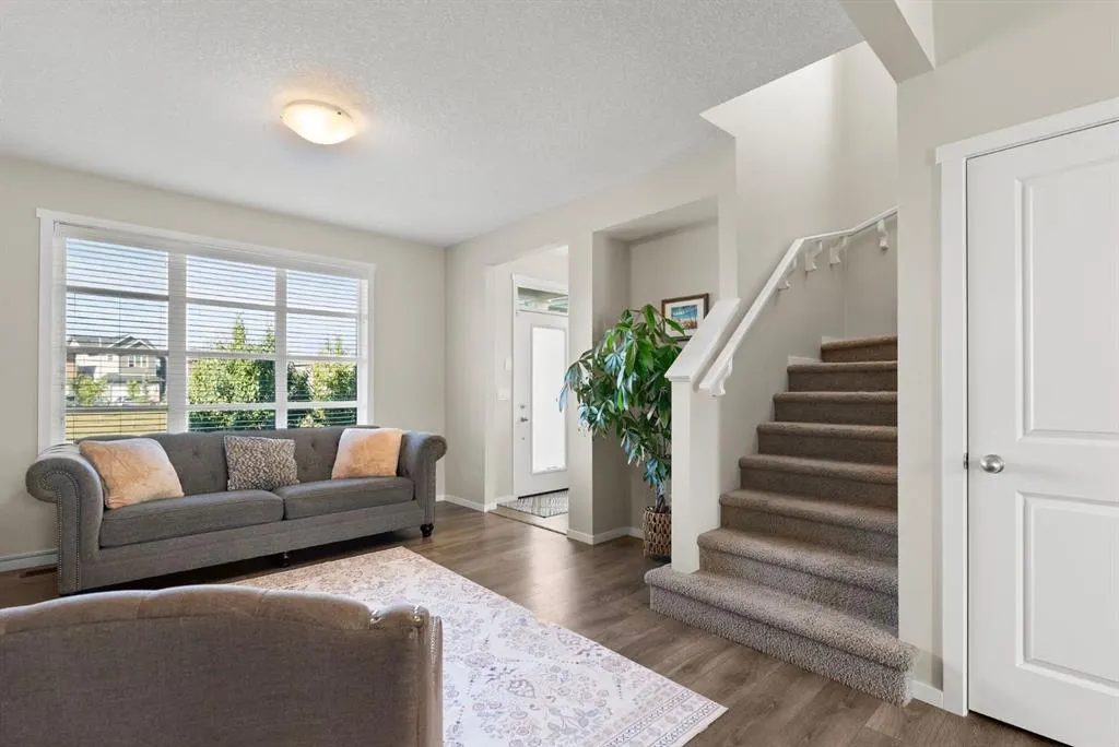 187 Savanna Parade NE