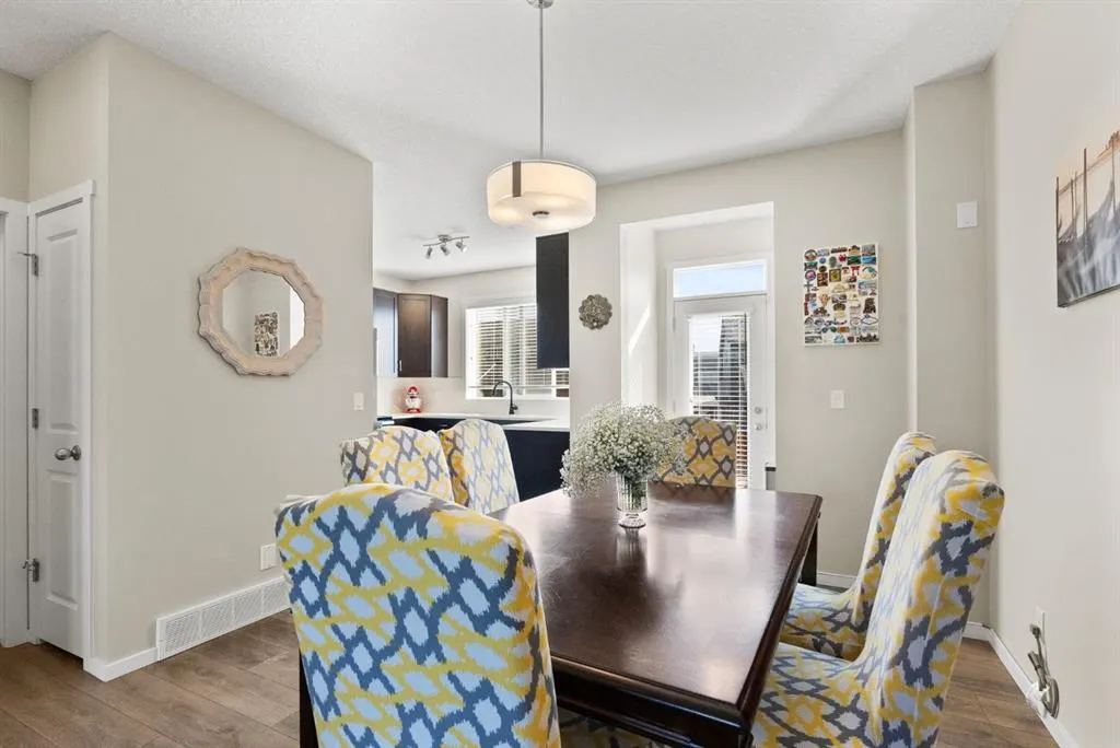 187 Savanna Parade NE