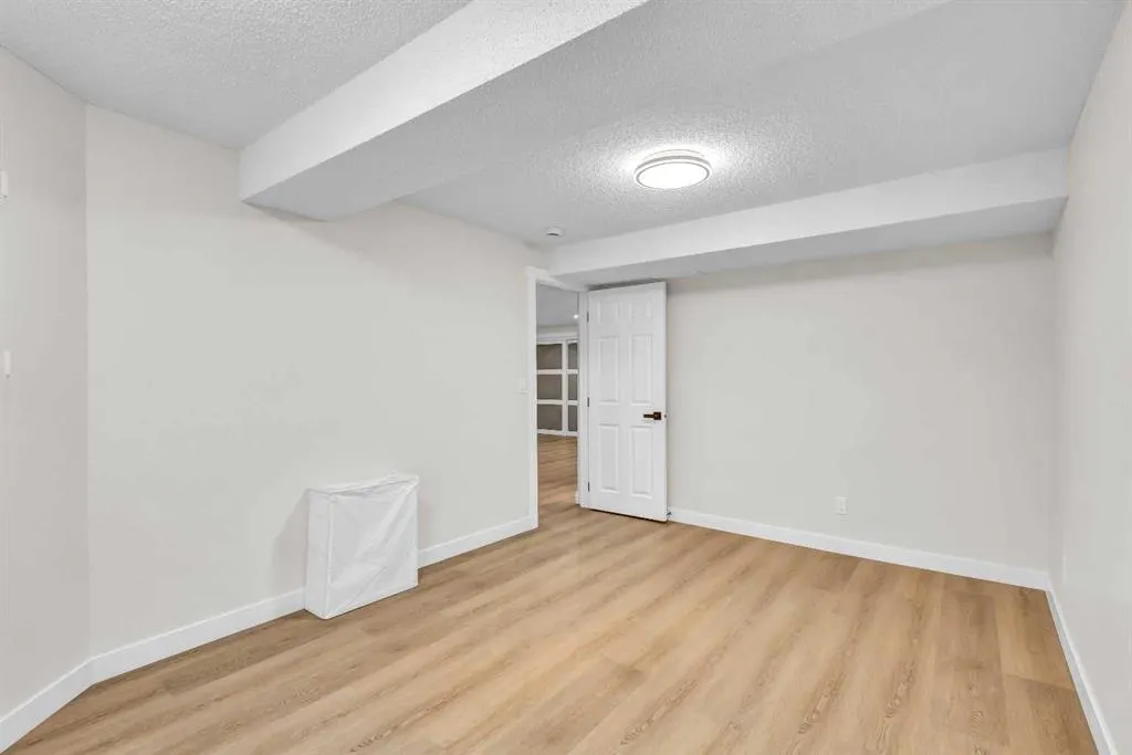 331 Springbank Place SW