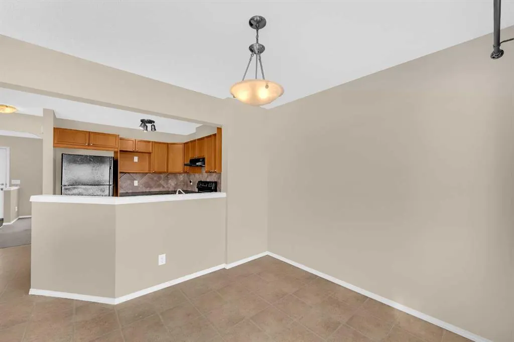 5 Saddlebrook Common NE