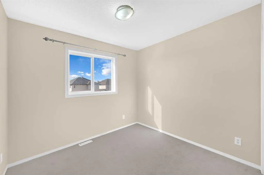 5 Saddlebrook Common NE
