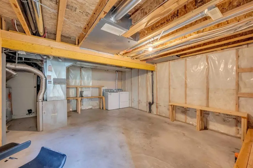 5 Saddlebrook Common NE