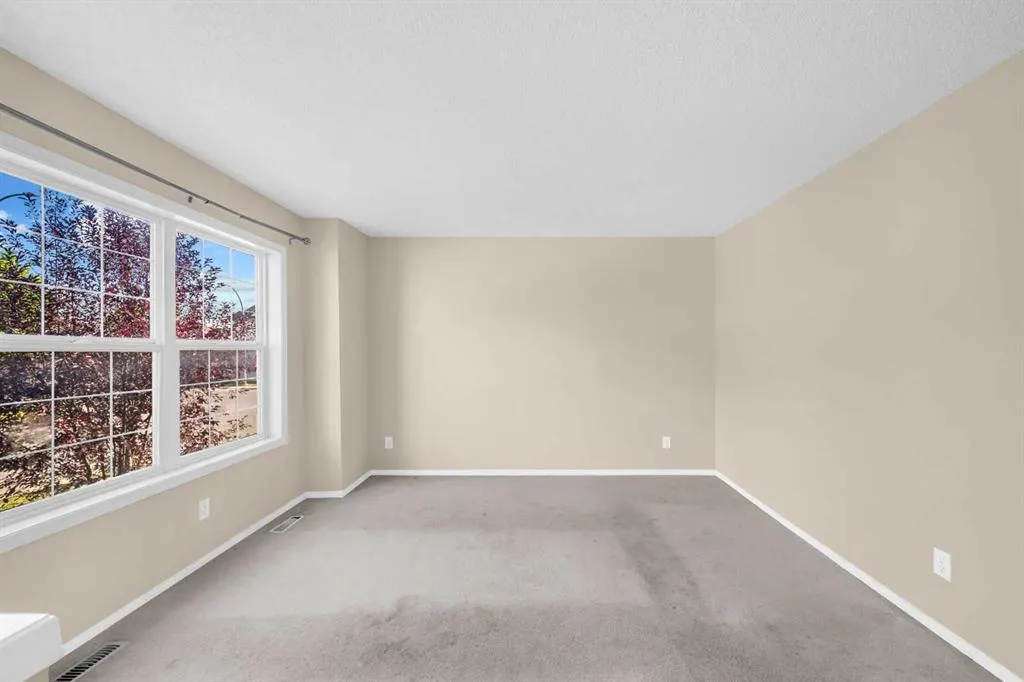 5 Saddlebrook Common NE