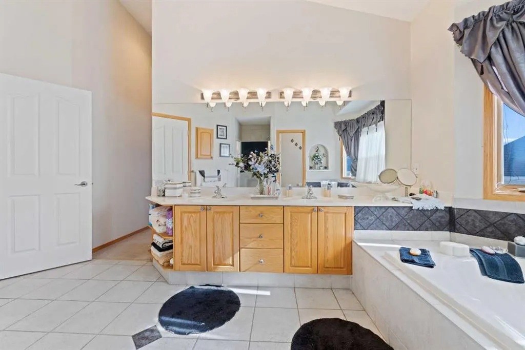 16 Arbour Estates View NW