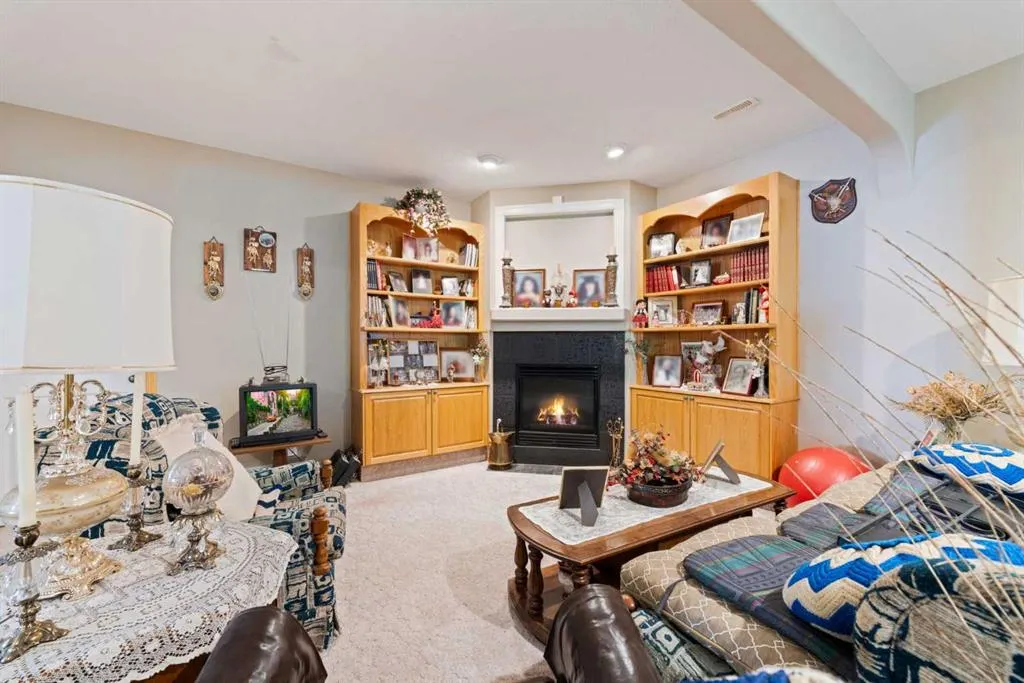 16 Arbour Estates View NW
