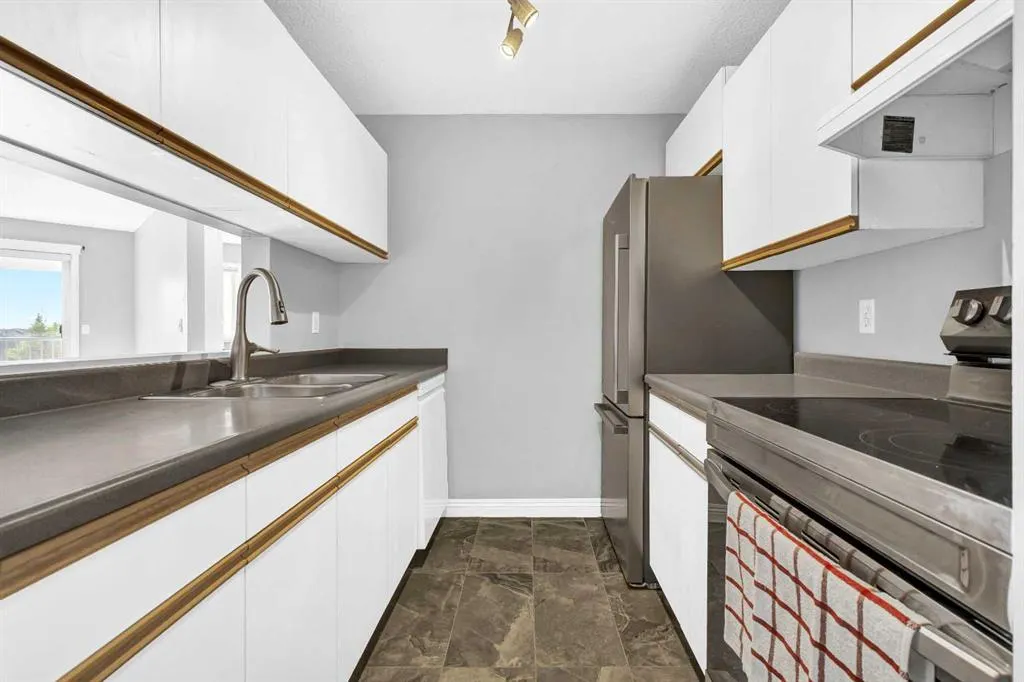 10 Dover Point SE, #309