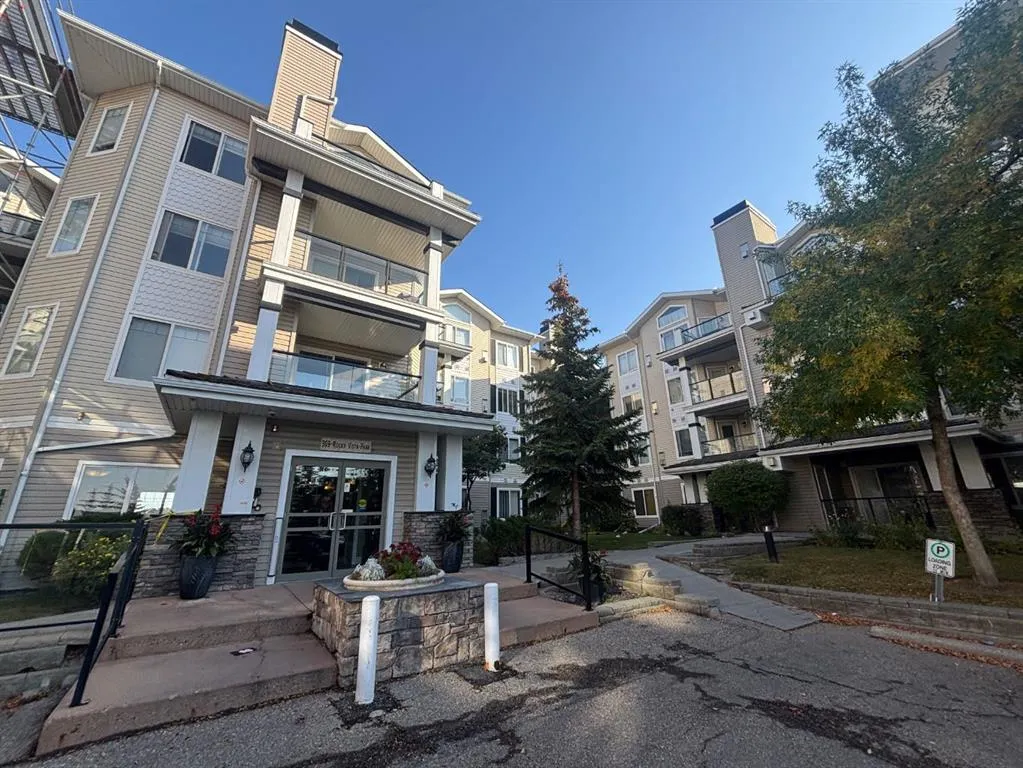 369 Rocky Vista Park NW, #116