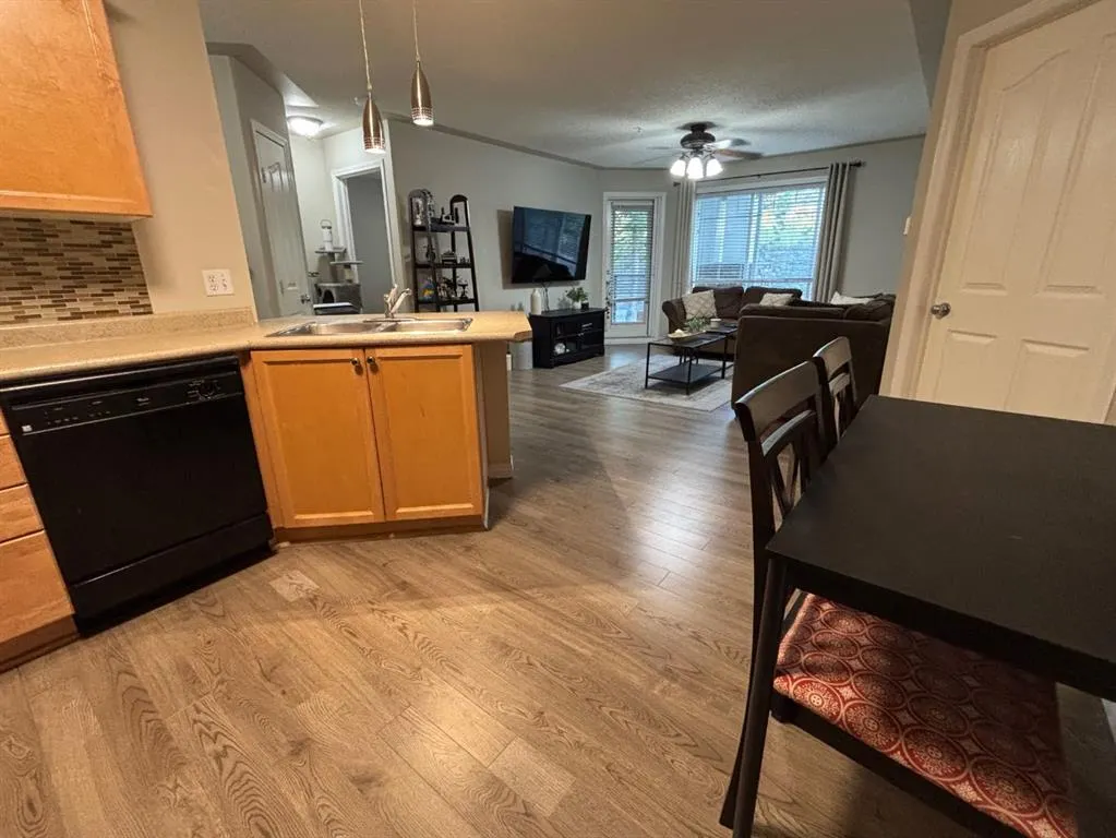 369 Rocky Vista Park NW, #116