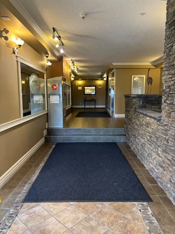 369 Rocky Vista Park NW, #116