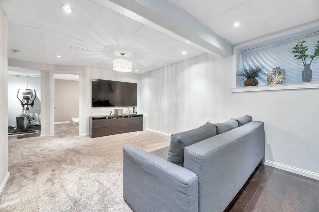 319 SADDLEBROOK E