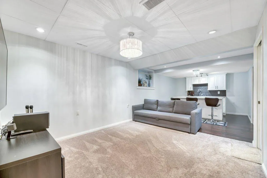 319 SADDLEBROOK E