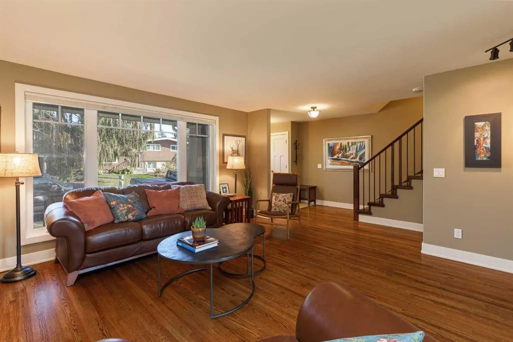 63 Cherovan Drive SW