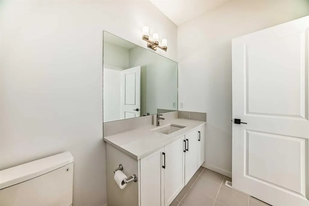 392 Carringvue Place NW