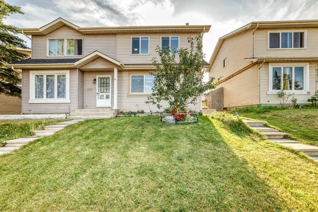 83 Castlebrook Way NE