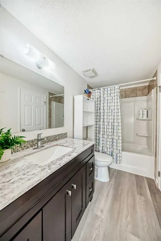 83 Castlebrook Way NE