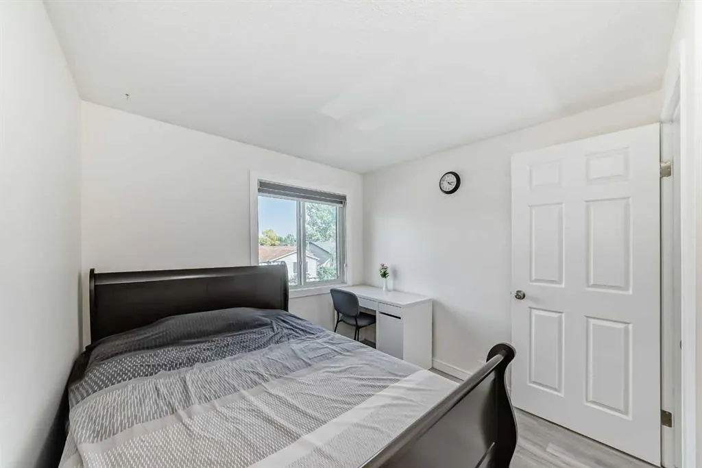 83 Castlebrook Way NE