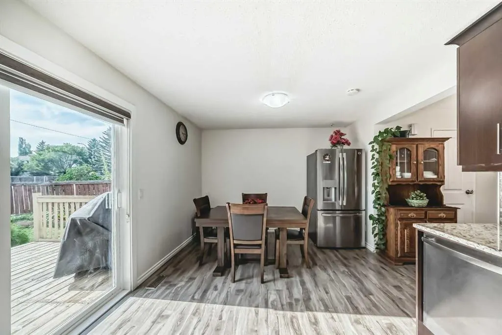 83 Castlebrook Way NE
