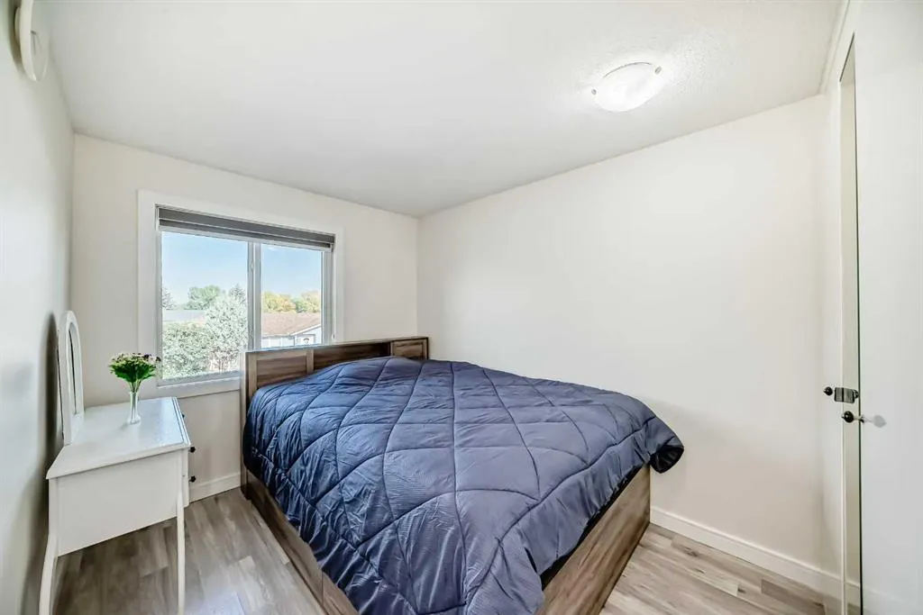 83 Castlebrook Way NE