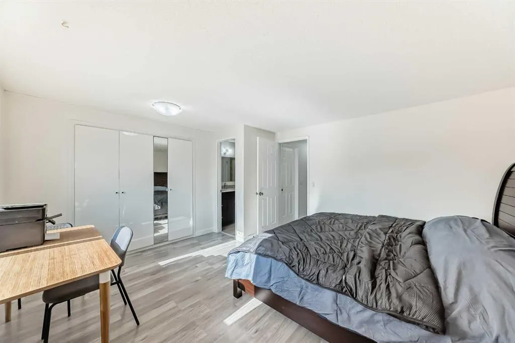 83 Castlebrook Way NE