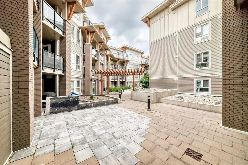 707 4 Street NE, #120