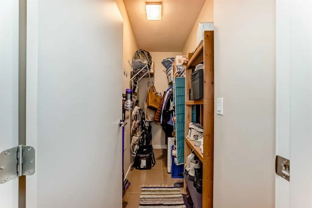 707 4 Street NE, #120
