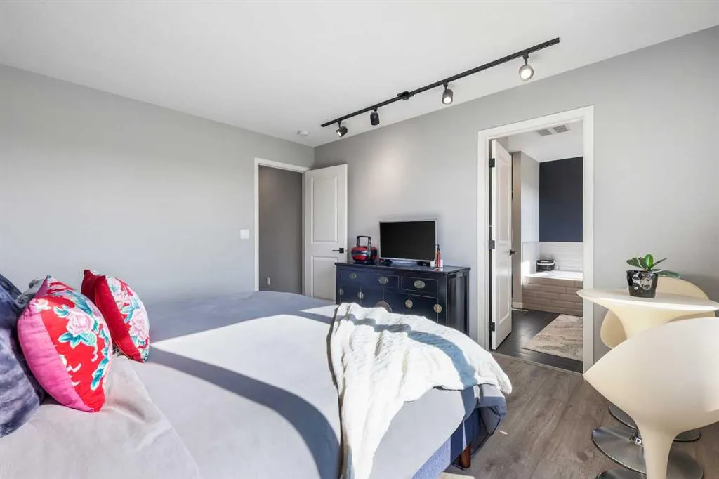 48 Seton Rise SE