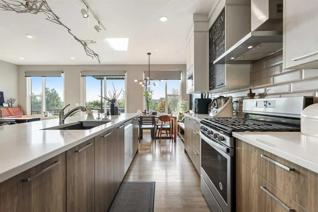 48 Seton Rise SE