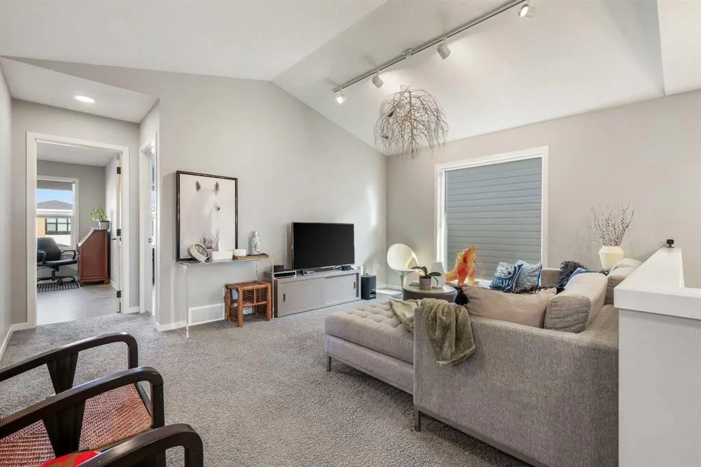 48 Seton Rise SE