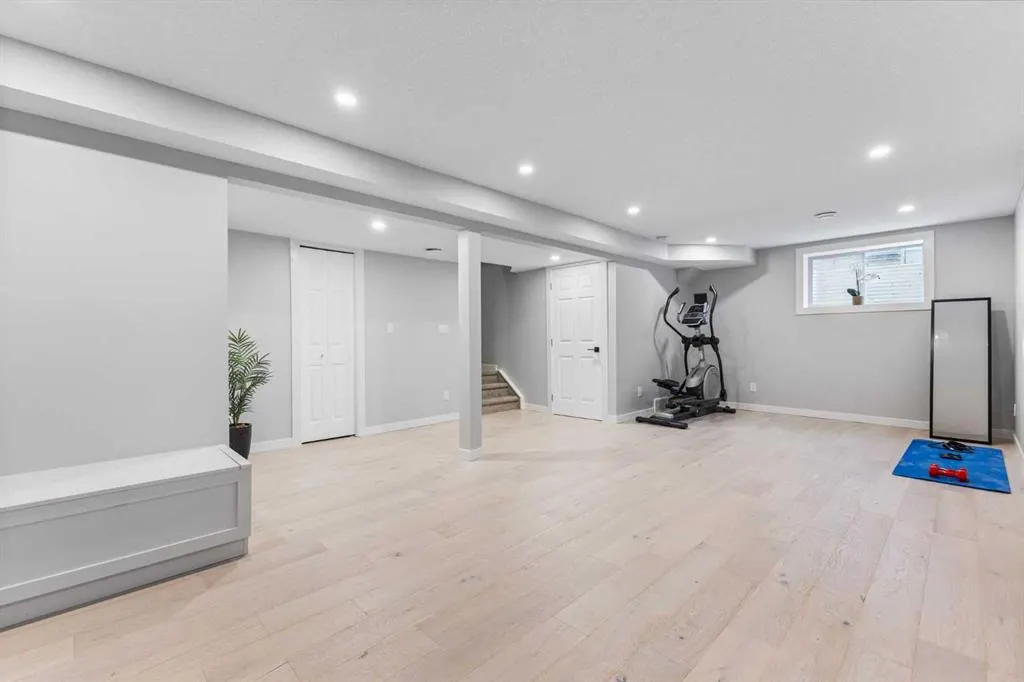 260 West Creek Circle