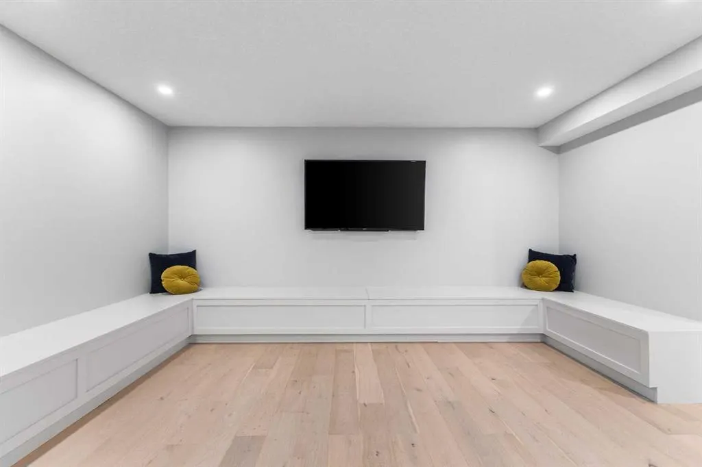 260 West Creek Circle