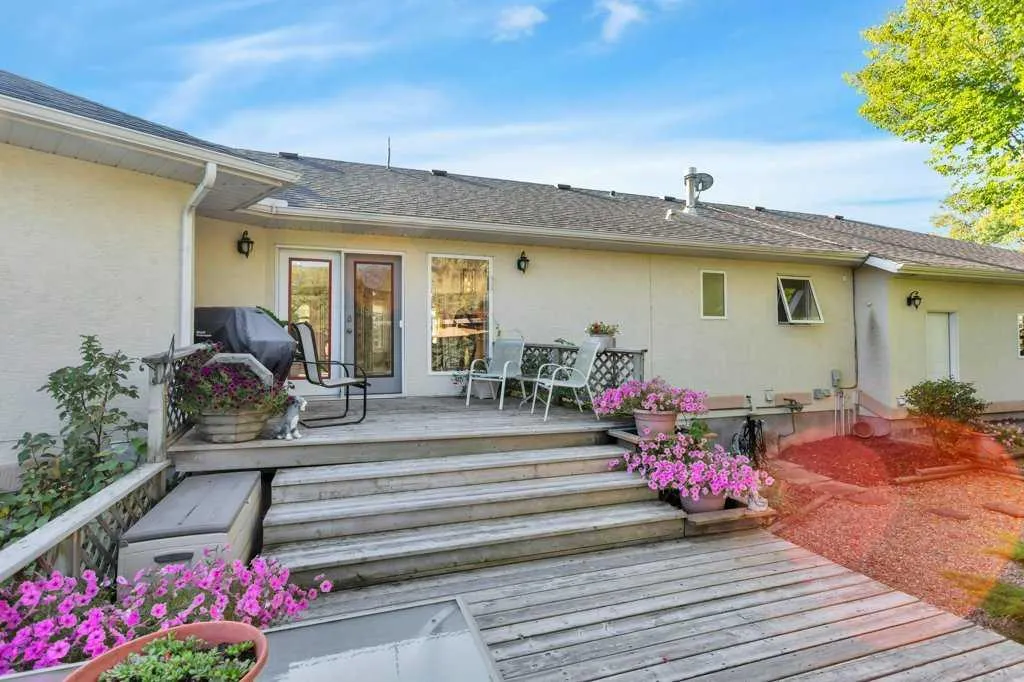 33016 Township Road 424A