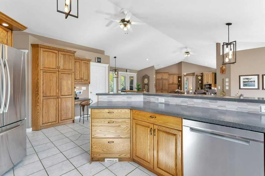 33016 Township Road 424A