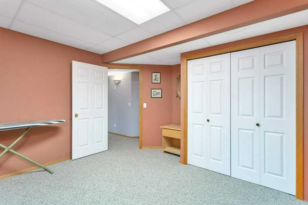 33016 Township Road 424A