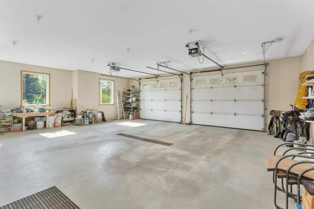 33016 Township Road 424A