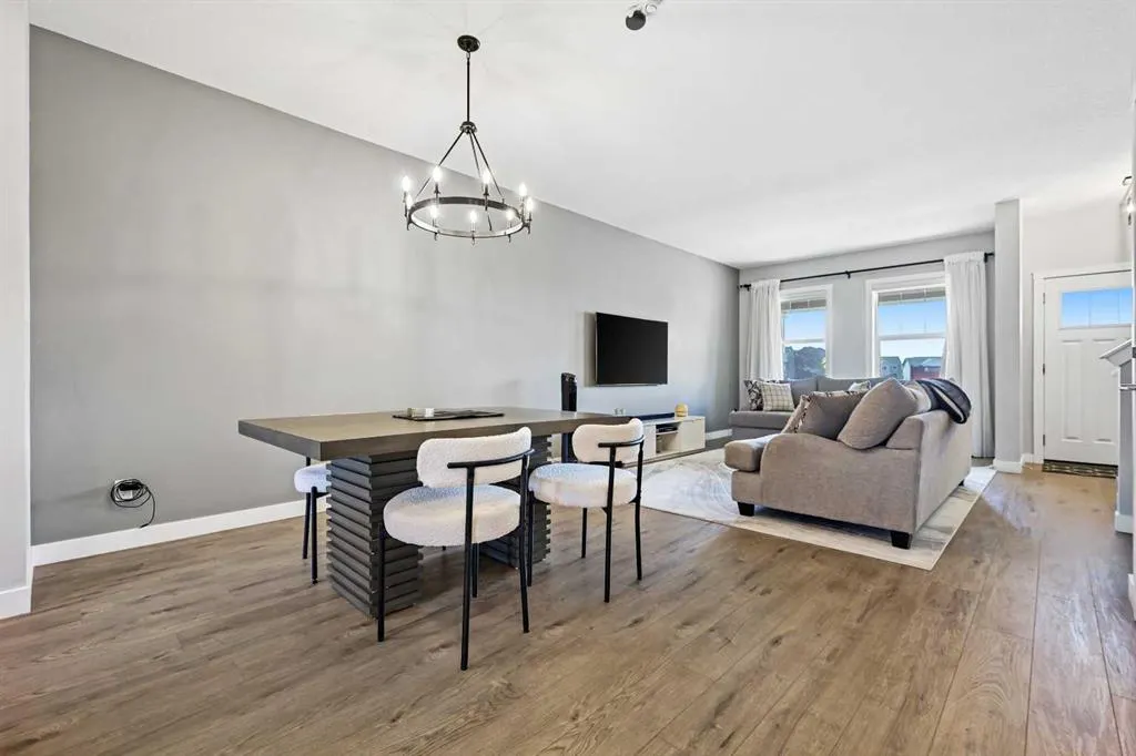 967 Legacy Circle SE