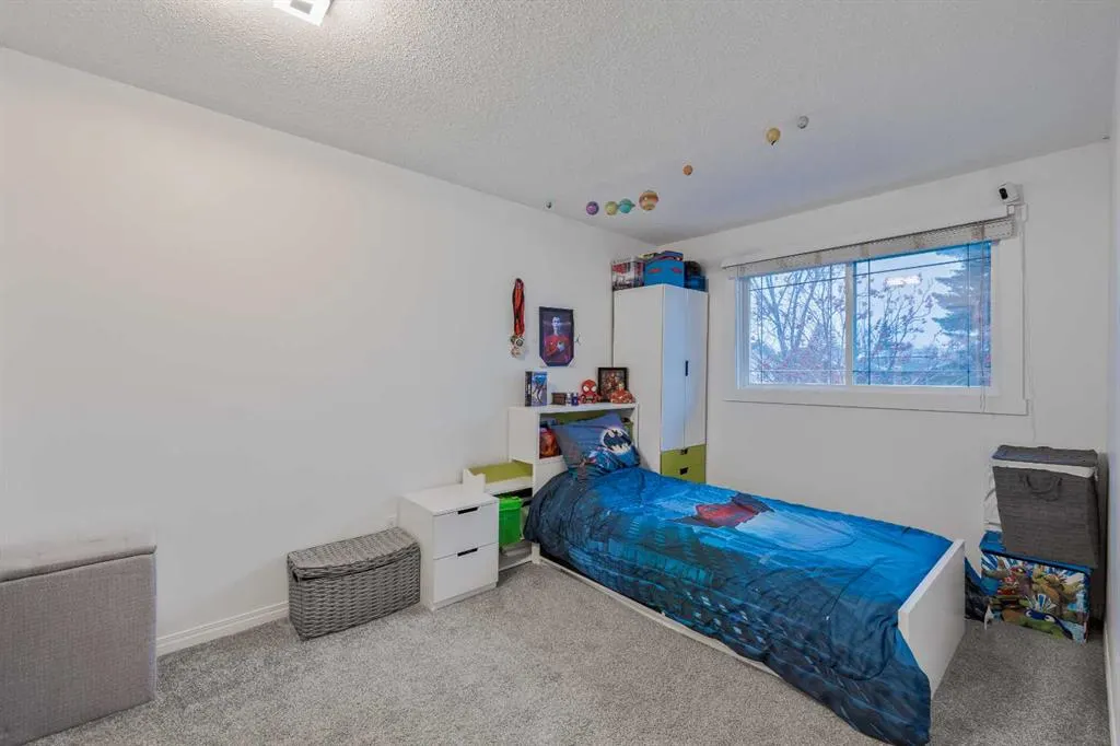 124 Whiteside Crescent NE