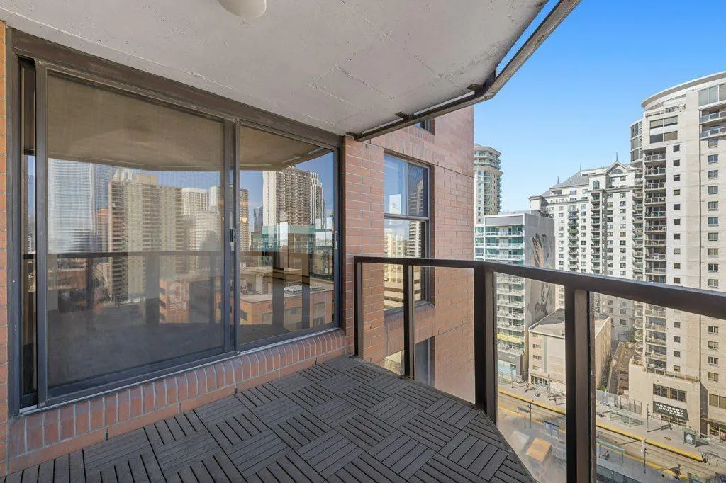 1100 8 Avenue SW, #1207