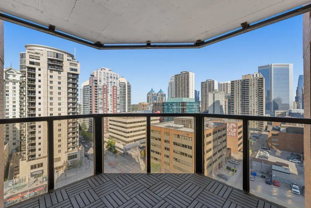 1100 8 Avenue SW, #1207