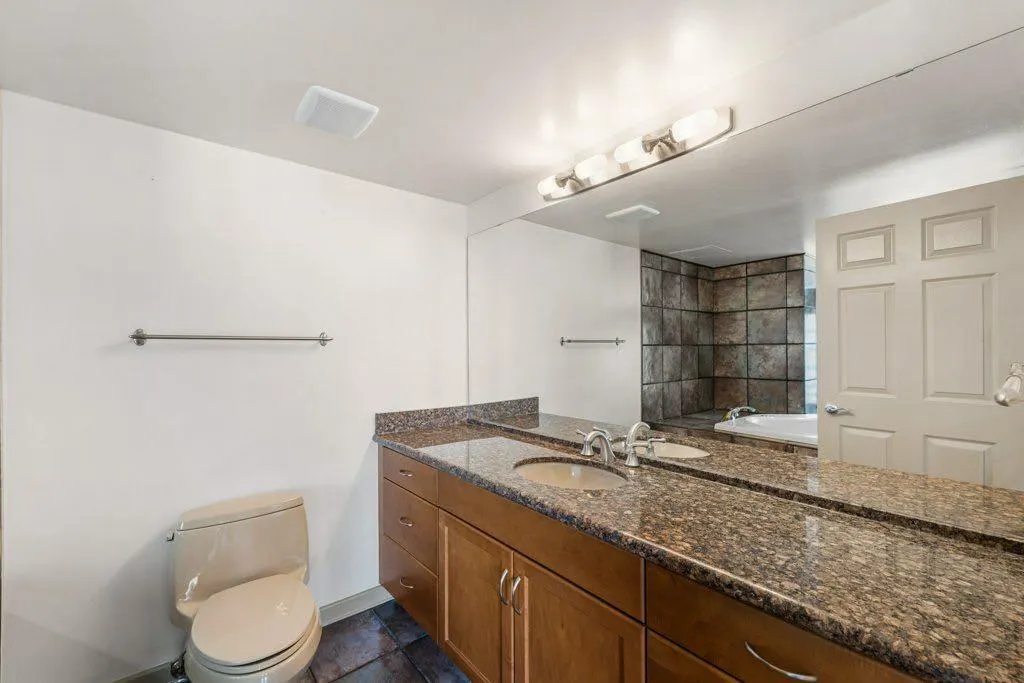 1100 8 Avenue SW, #1207